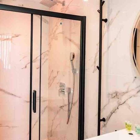Suite Luxe Jacuzzi Cannes Exteriör bild